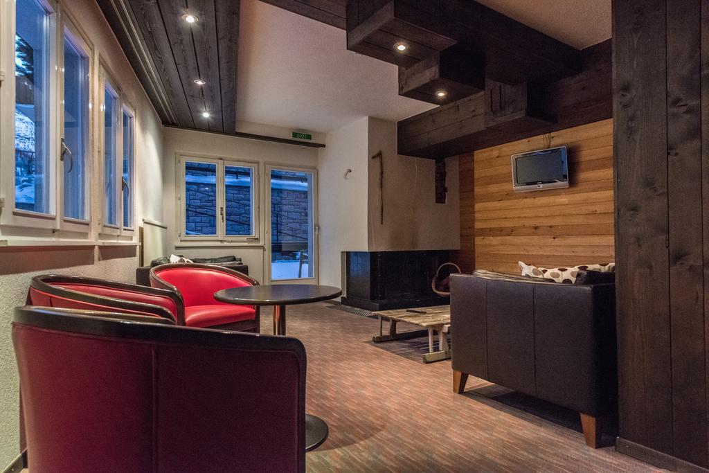 Hostel Walser Saas-Fee Luaran gambar
